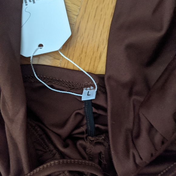 Halter top - Picture 3 of 4